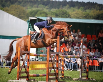 Laura Whitfield secures victory in the Nupafeed Supplements Senior Discovery Second Round at Alnwick Ford Equestrian Laura Whitfield secures victory in the Nupafeed Supplements Senior Discovery Second Round at Alnwick Ford Equestrian